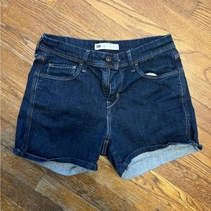 Women Levi Shorts